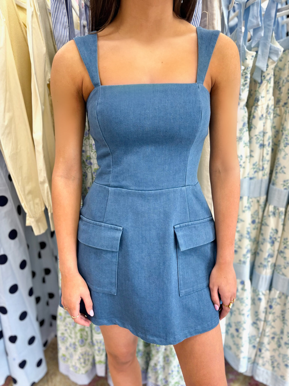 Sierra Denim Dress (Light Denim)