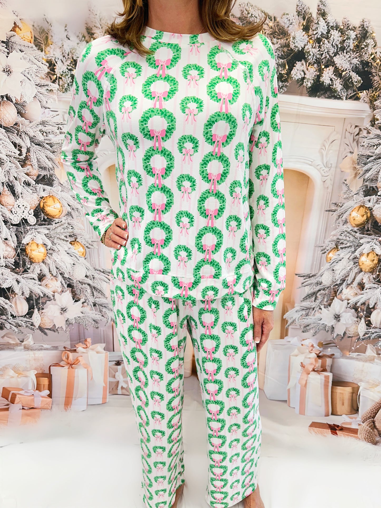 Annie Wreath Round Neck PJ Set