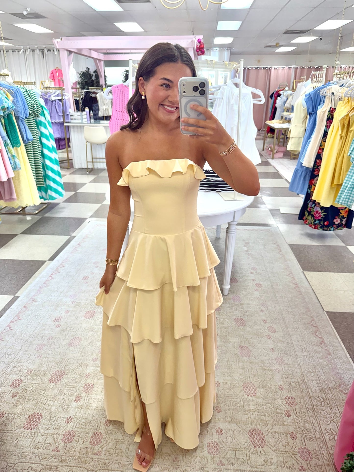 Pop Champagne Tiered Maxi Dress (Light Yellow)