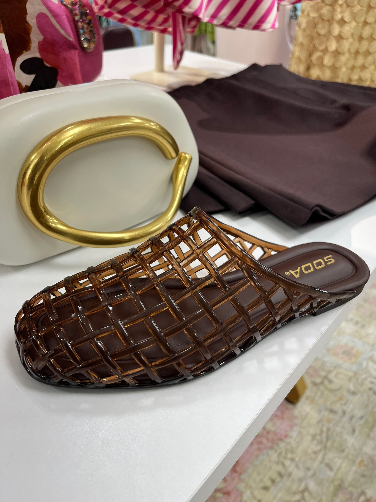 Tortoise Basket Weave Slip On Jelly